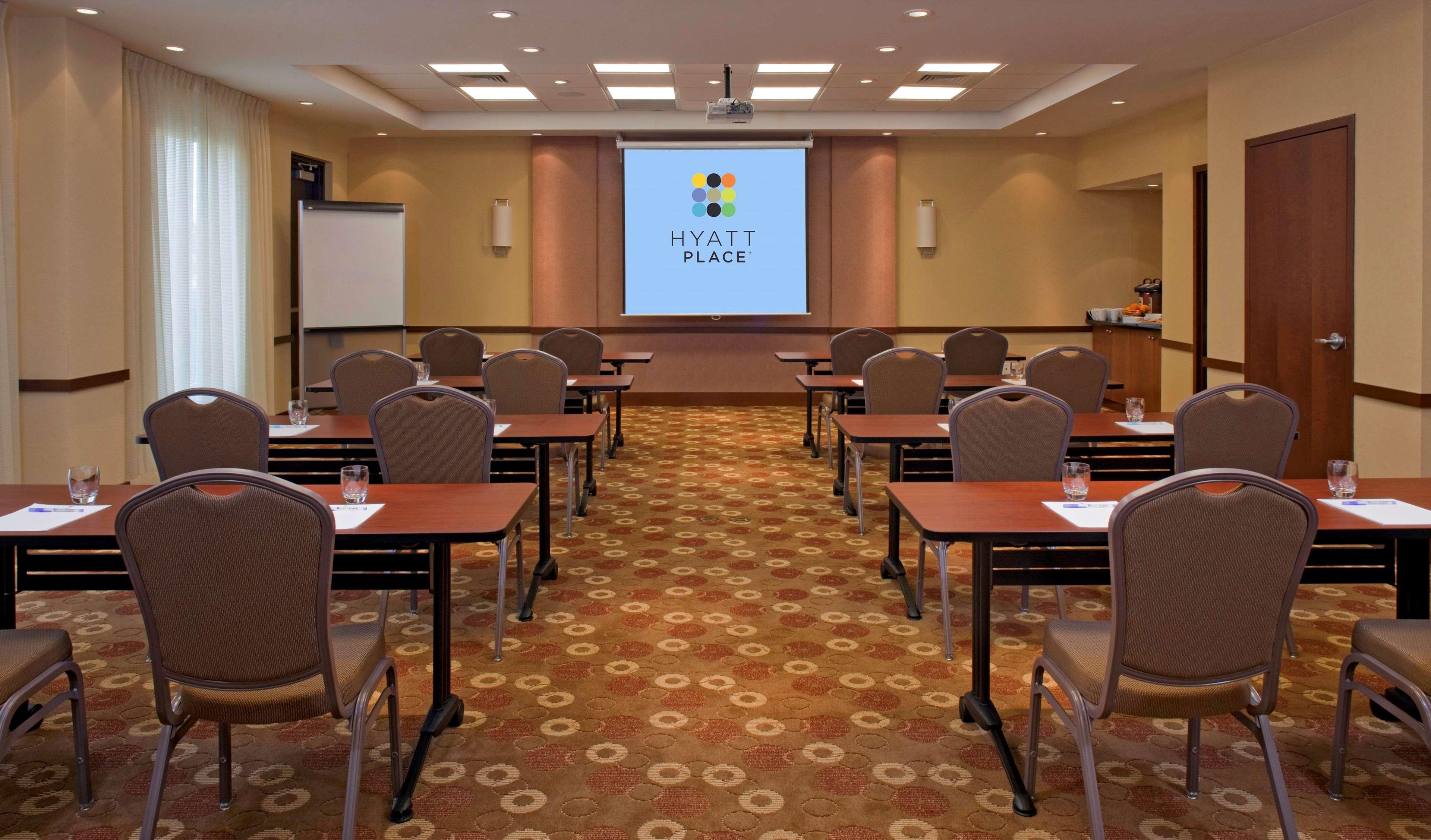 Hyatt Place Pensacola Airport Bagian luar foto