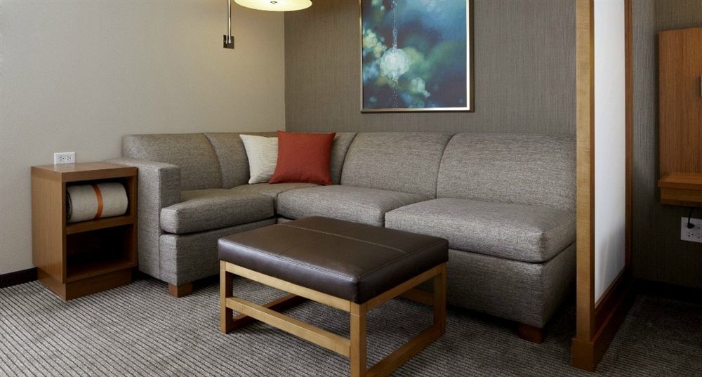 Hyatt Place Pensacola Airport Bagian luar foto